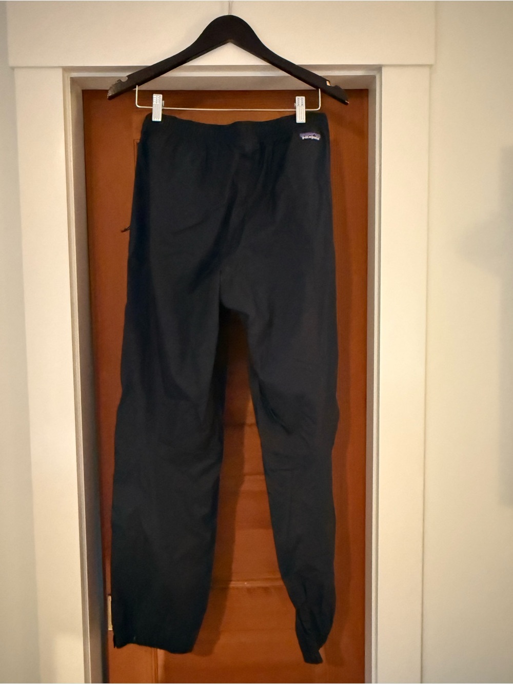 NWOT Patagonia waterproof rain pants - Picture 2 of 4